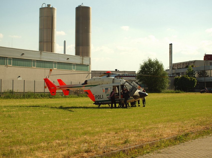 Schwerer VU Koeln Rodenkirchen Industriestr P400.JPG
